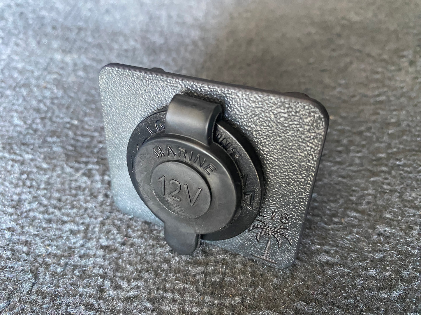 GX470 Rear 12v Adapter Plate